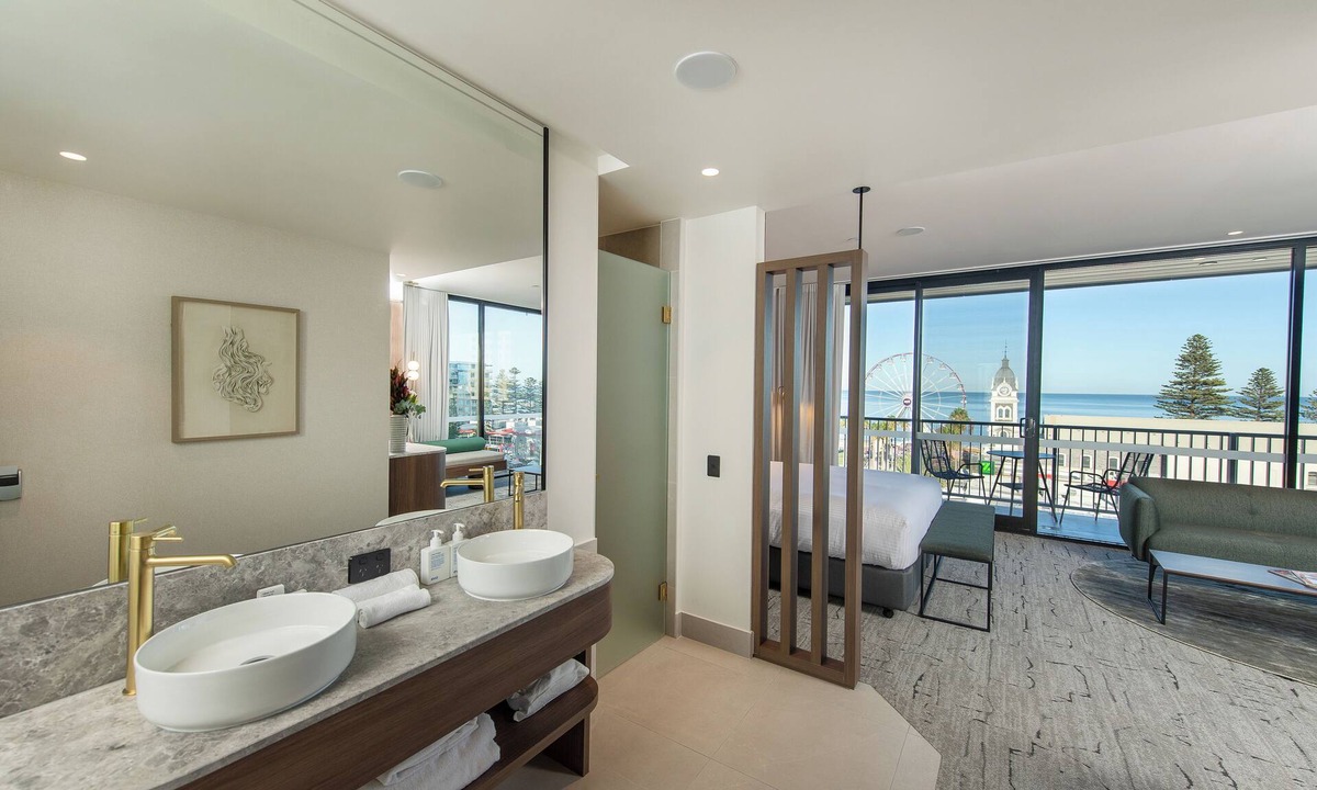 Glenelg Hotel | The George