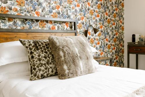 Toddington Hotel | The George Inn