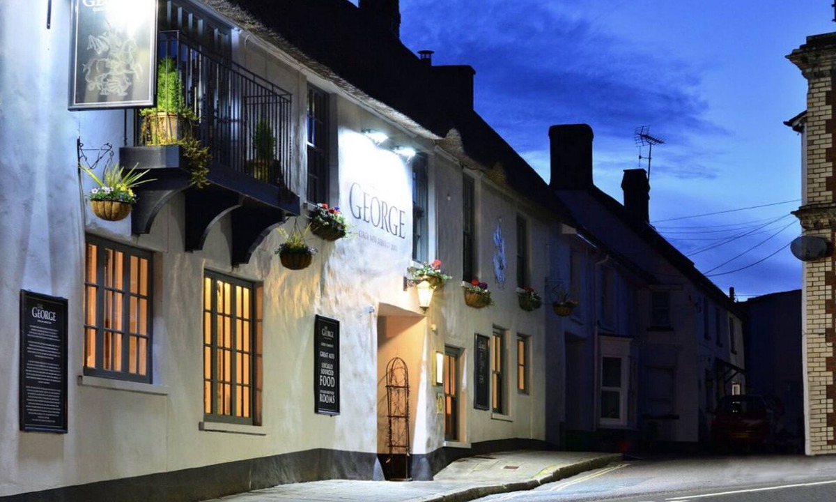 Hatherleigh Hotel | The George Inn