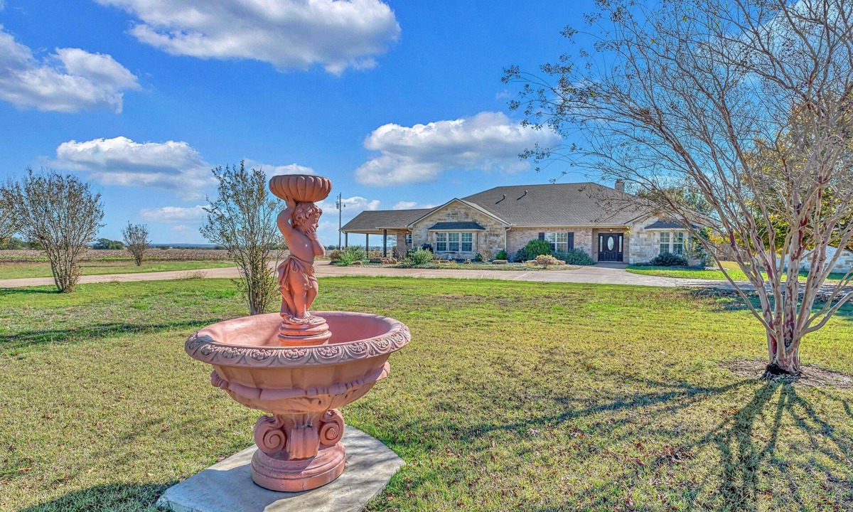 McGregor House | The Getaway Hideaway - Pool & Spa