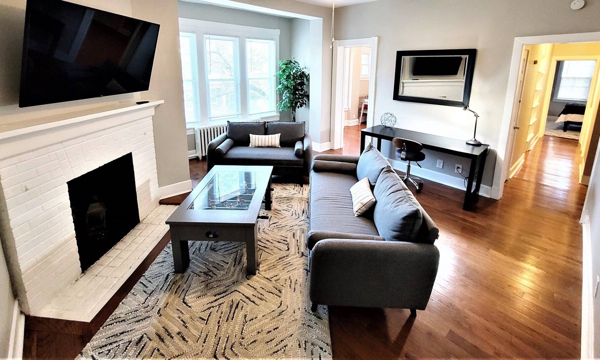 Wilmington Apartment | The Gilpin Getaway