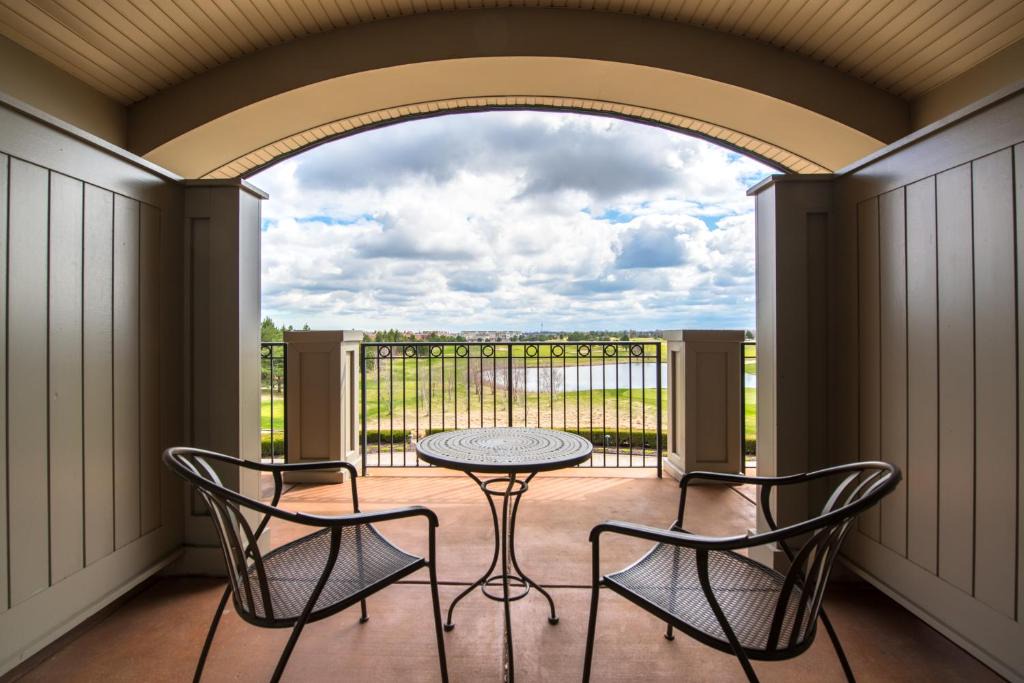 Glenview Hotel | The Glen Club