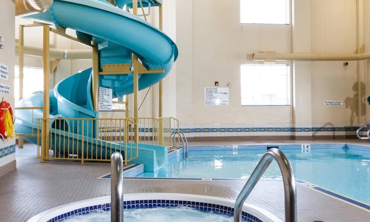 Lynnwood Ridge Hotel | The Glenmore Inn & Convention Centre