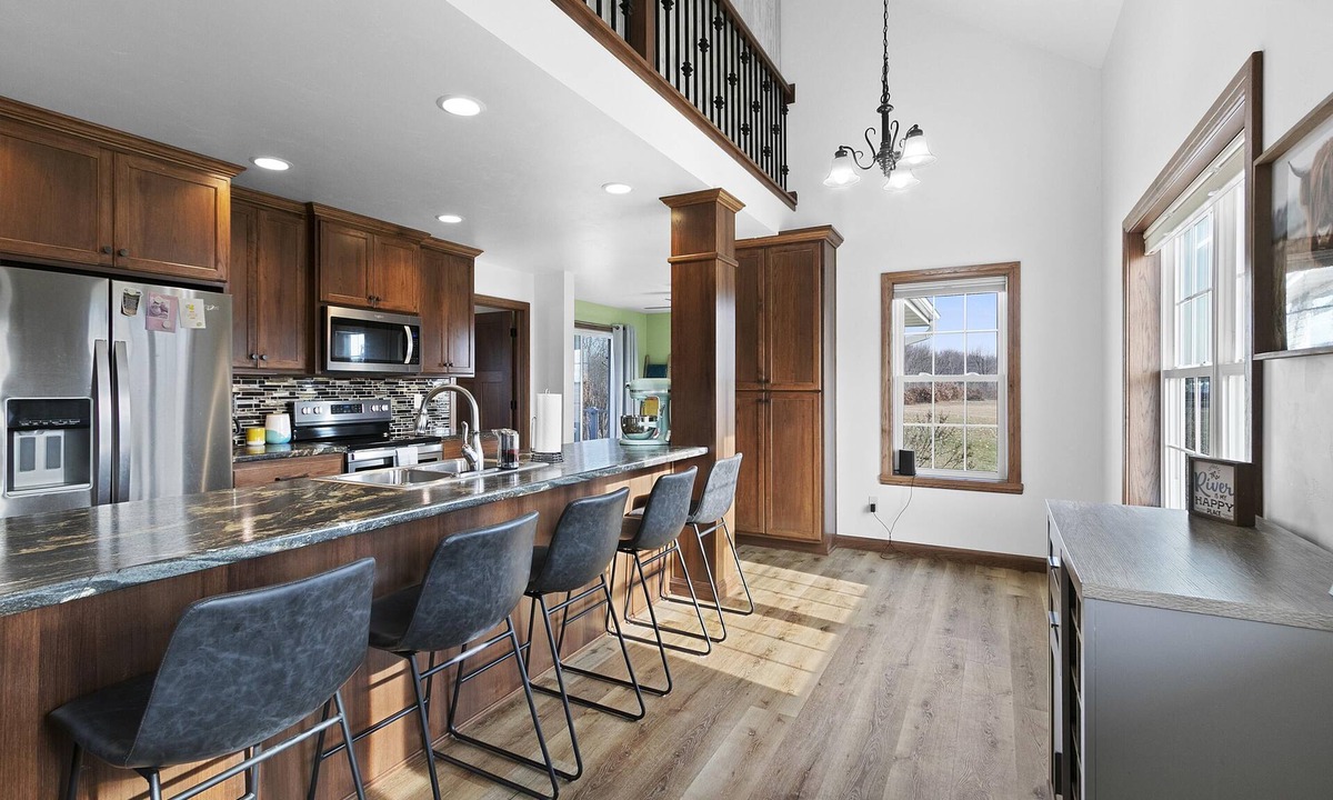 Oconto House | The Goat House Waterfront Hottub 3 Acres