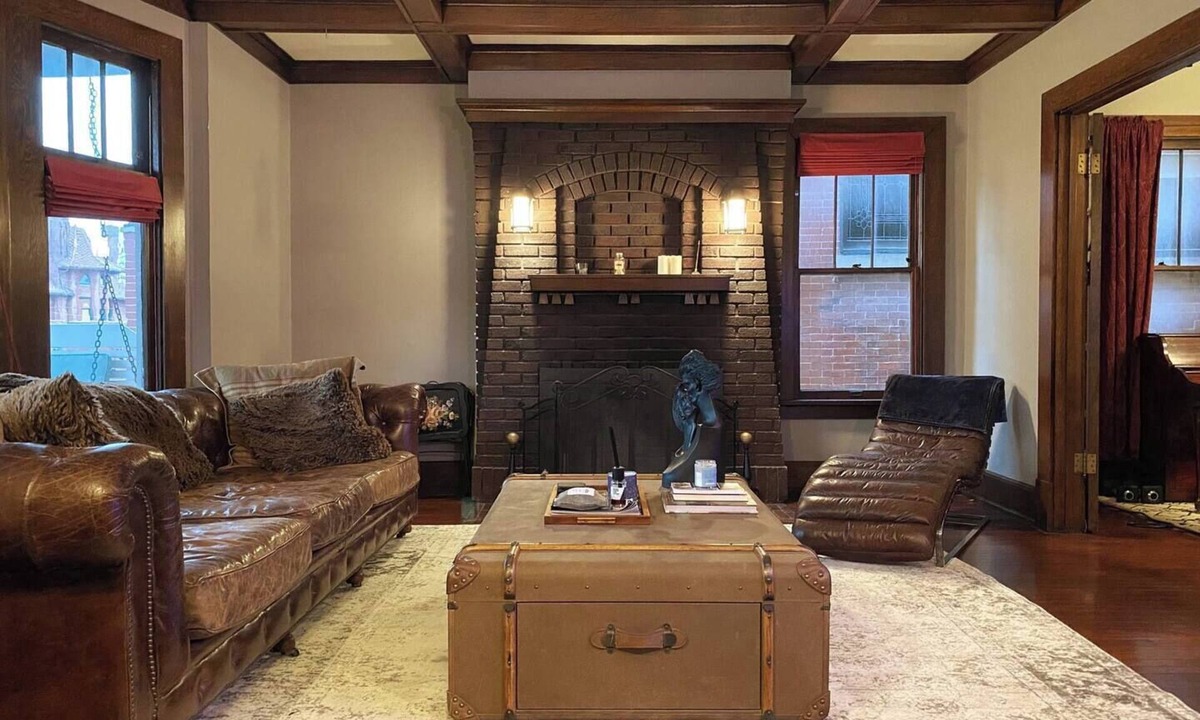 Victorian Village Apartment | The Goodale Park Flat