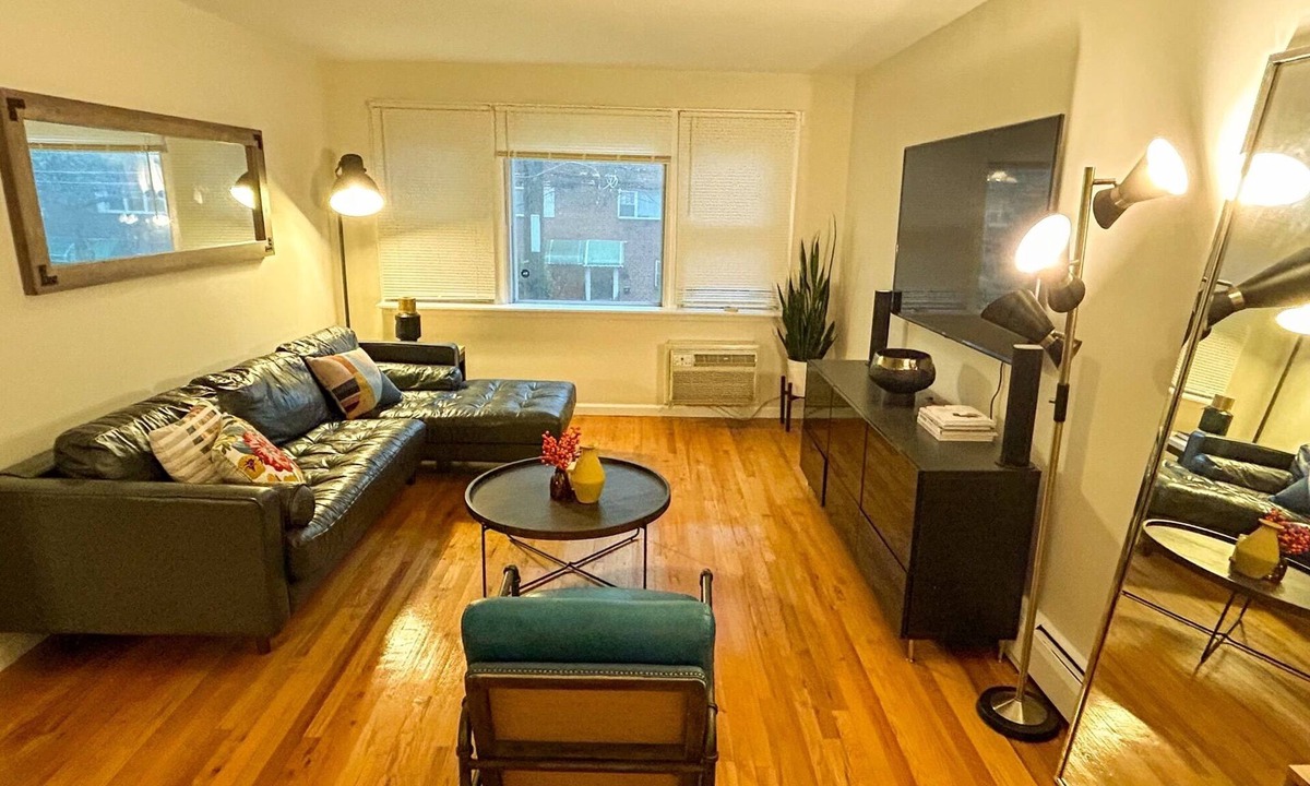 Canarsie Apartment | The Gorgeous!