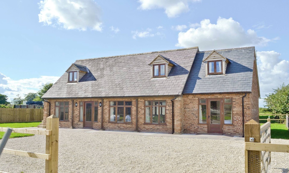 Chippenham Cottage | The Granary - W43949