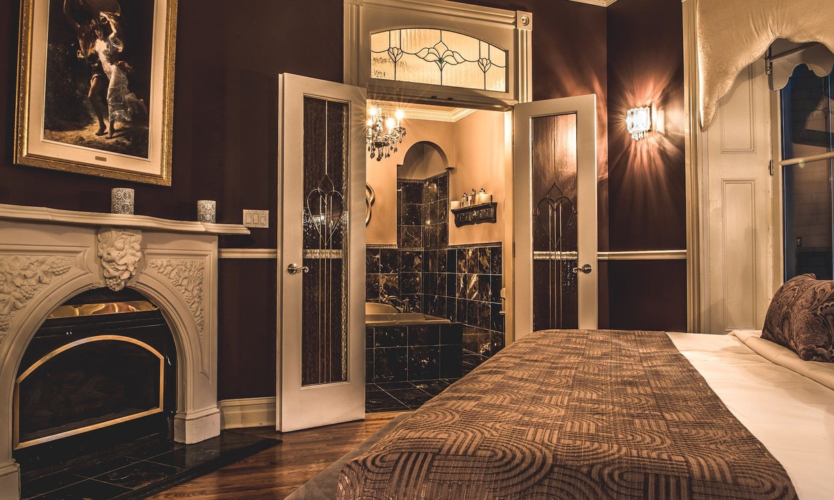 Carleton Place Hotel | The Grand Hotel