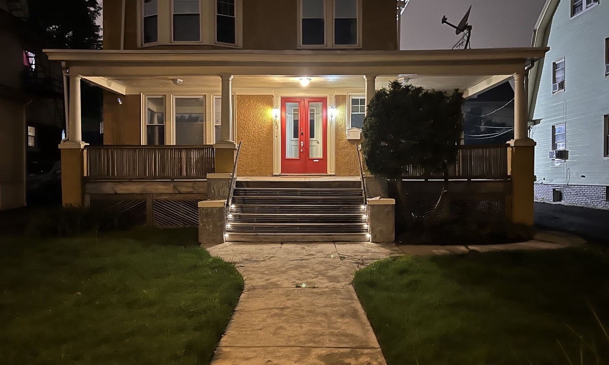 East Orange House | The Grand Parkway