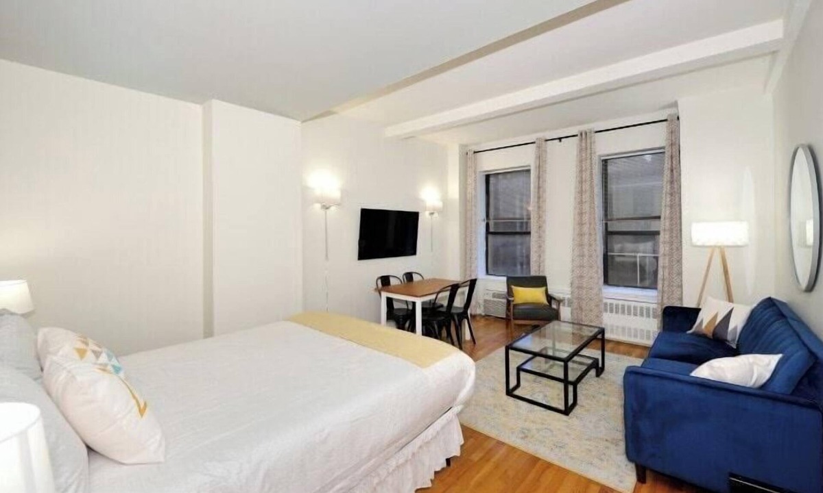 Midtown East Apartment | The Grand V Vibe 8632