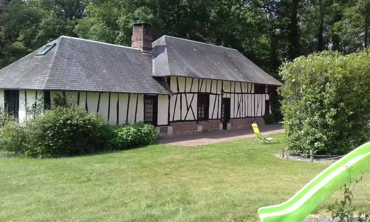Theillement House | The Grange du Petit Bois, a beautiful old Norman building