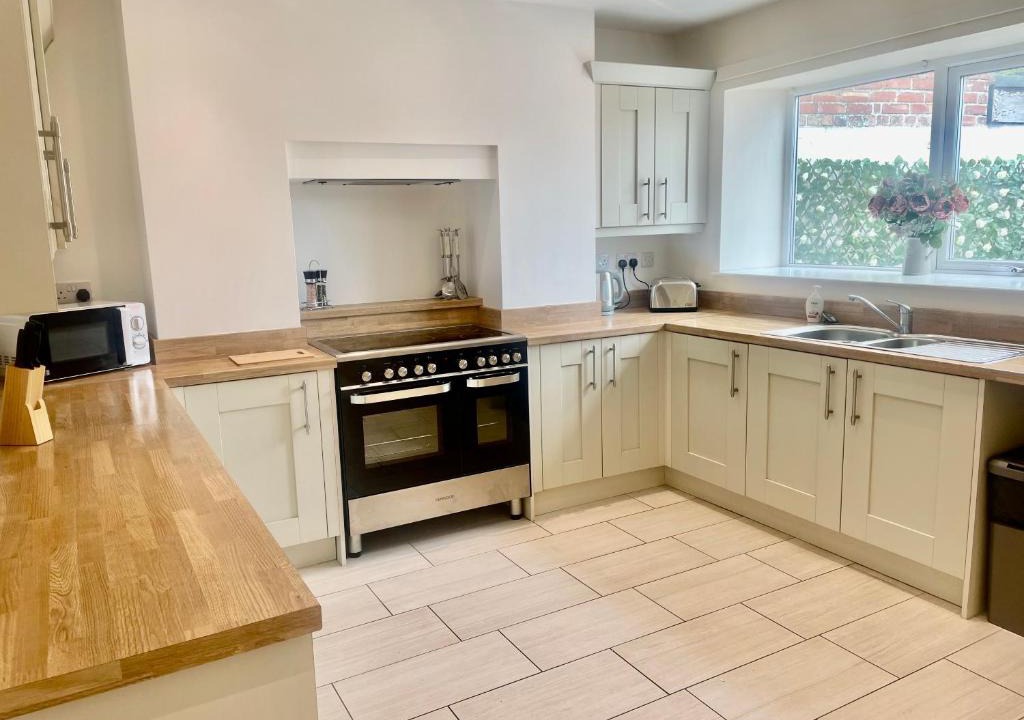 Newton Aycliffe House | The Graph’s Gaff