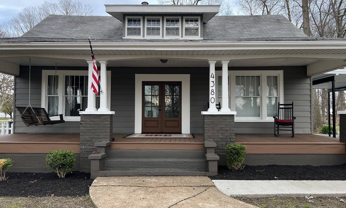 Cunningham House | The Gray House