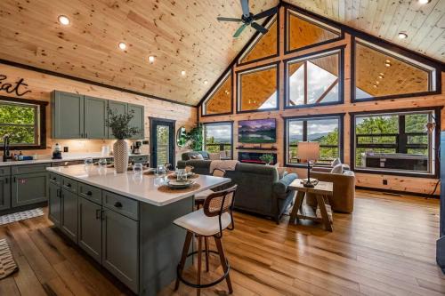 Sevierville Ski Chalet | The Green Acorn