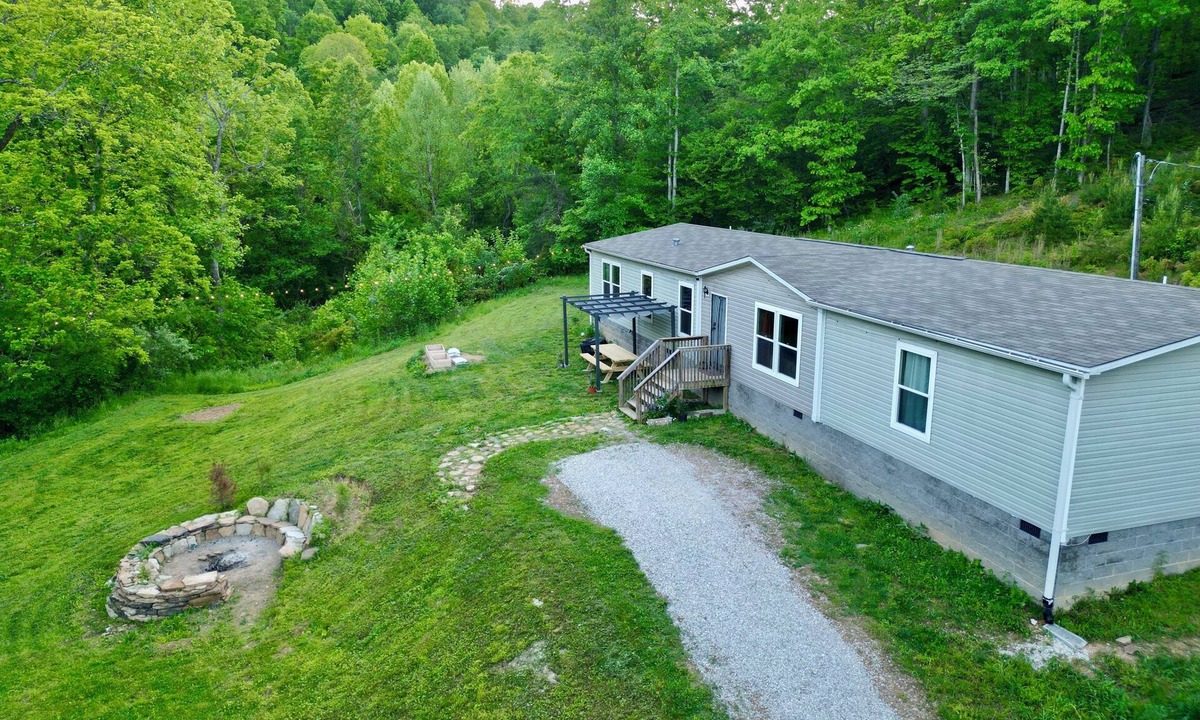 Heidelberg Cabin | The Green House/Red River Gorge/WiFi/Private/Cliff Views/Peaceful