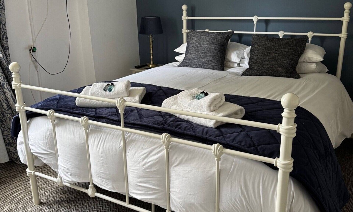 Dunchurch Bed & Breakfast | The Green Man