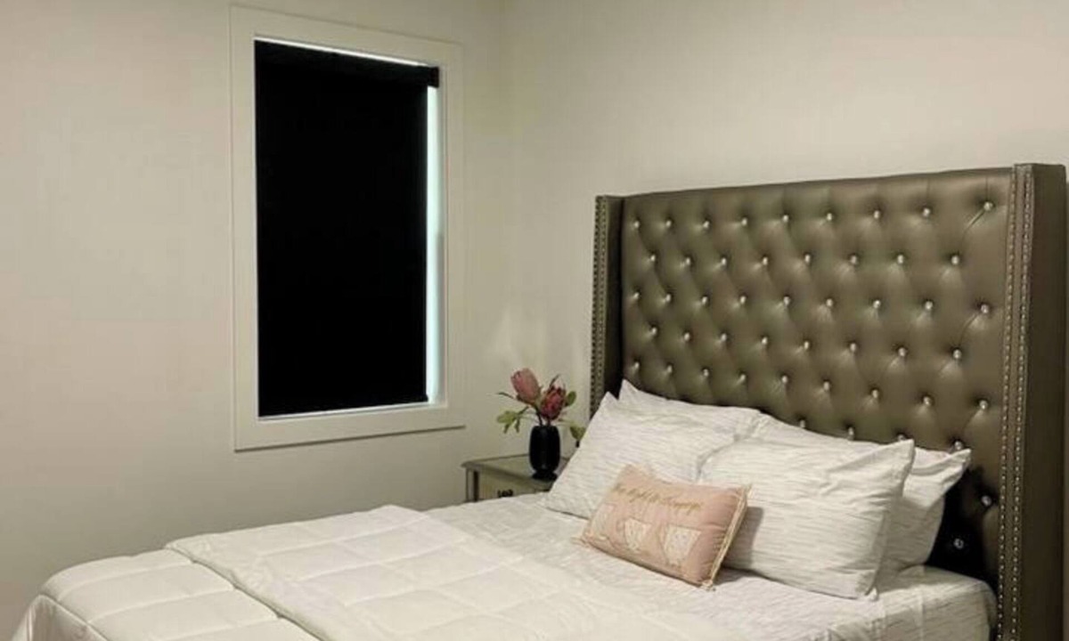 Caldwell House | The Greenhouse!