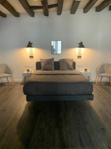 Lunay House | The Grey House