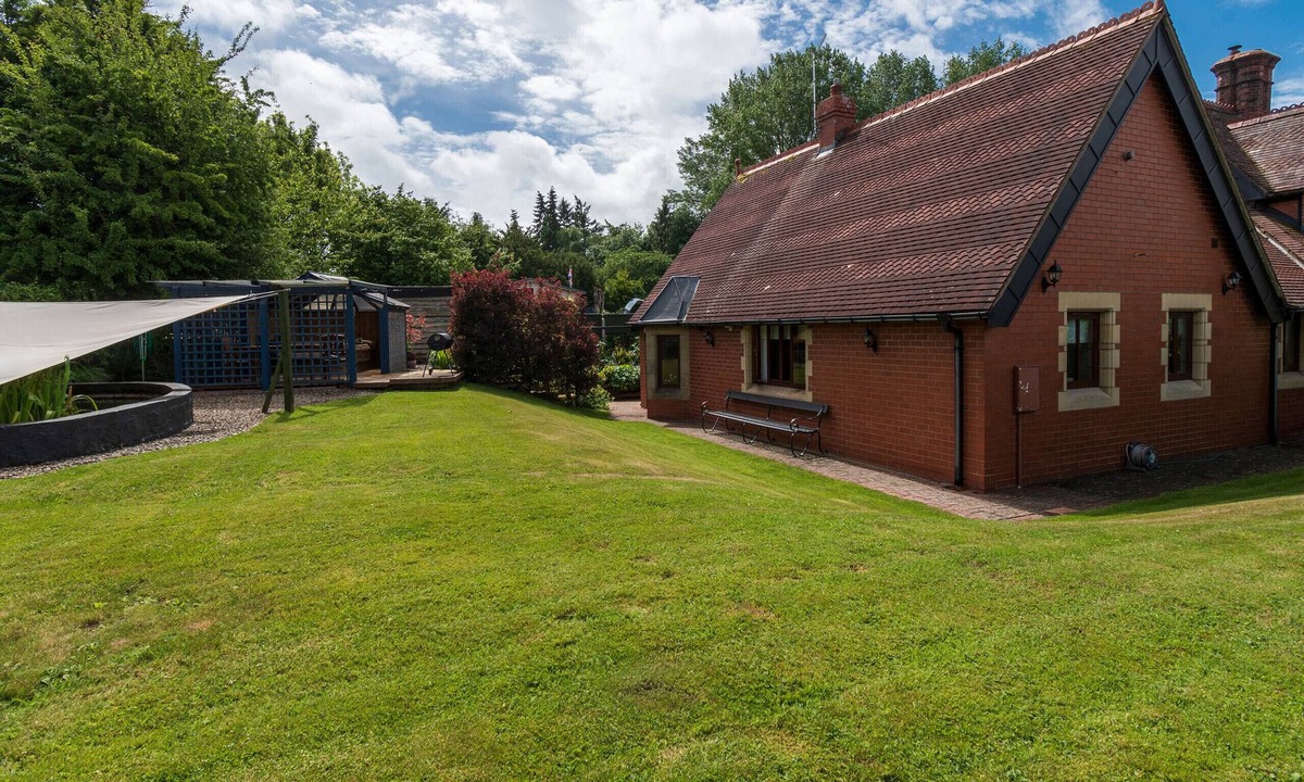 Craven Arms Cottage | The Grove Annexe