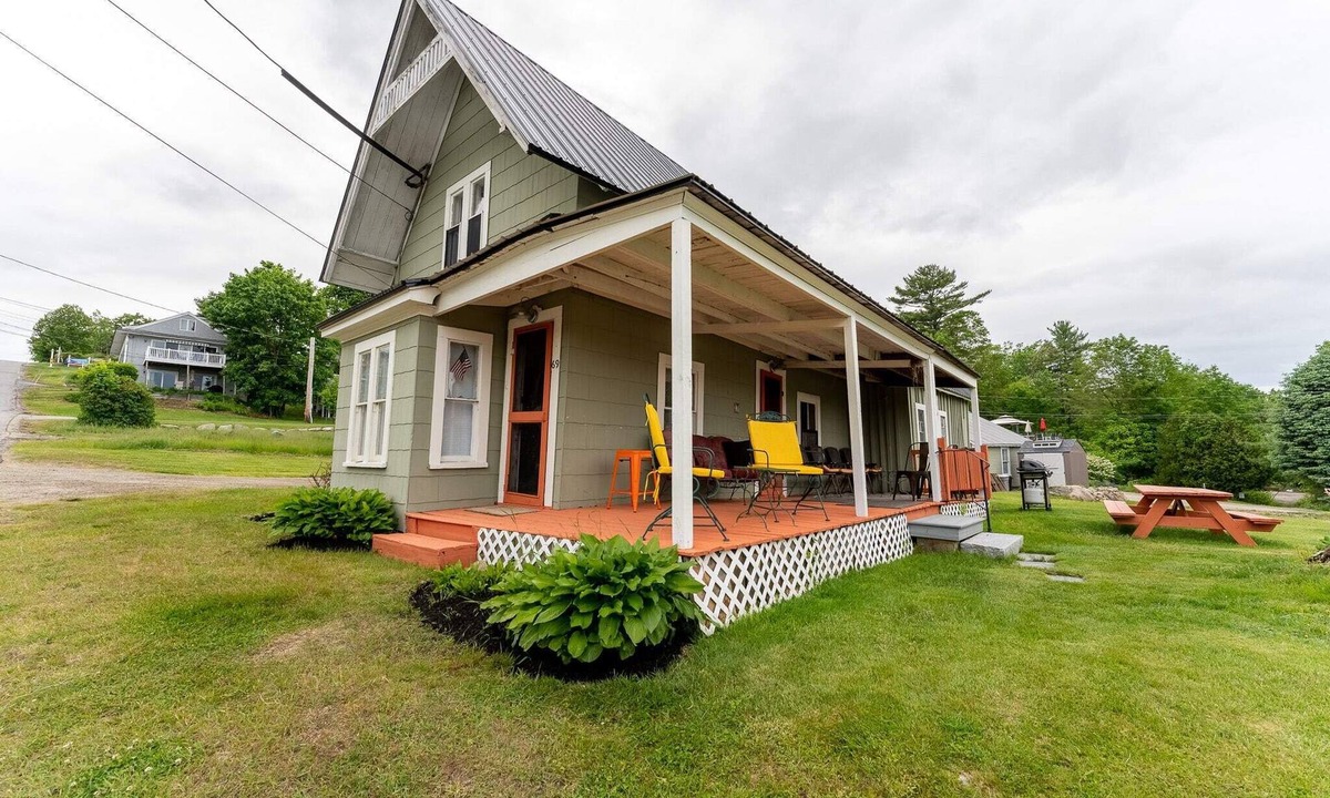 Weirs Beach House | The Grumpy FunHouse S