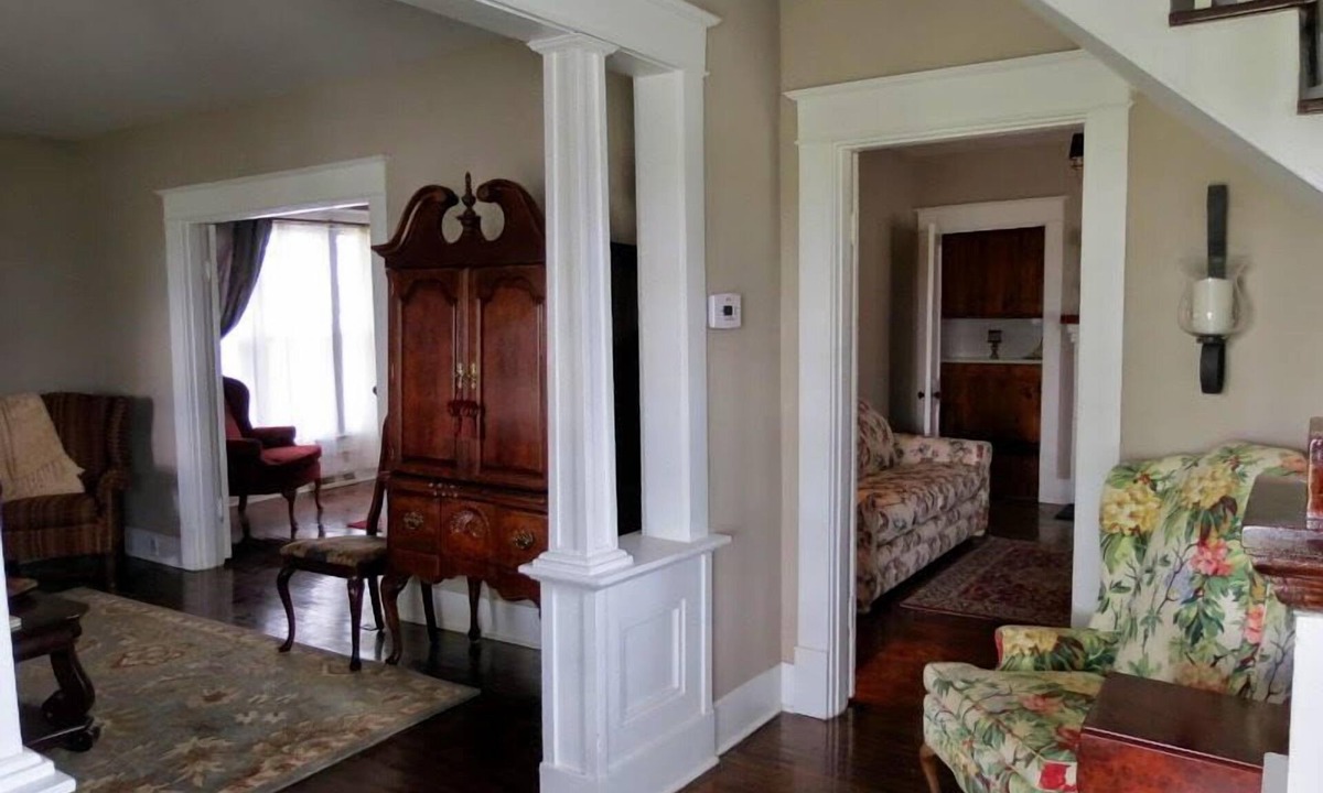 Lancaster Bed & Breakfast | The Guest House