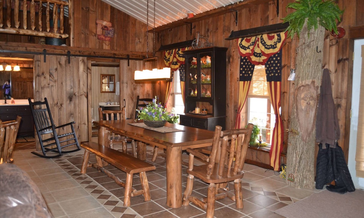 Schellsburg House | The Guest House