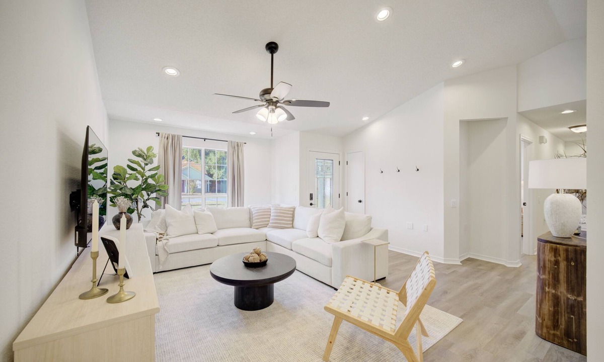 Gulf Breeze House | The Gulf Charm