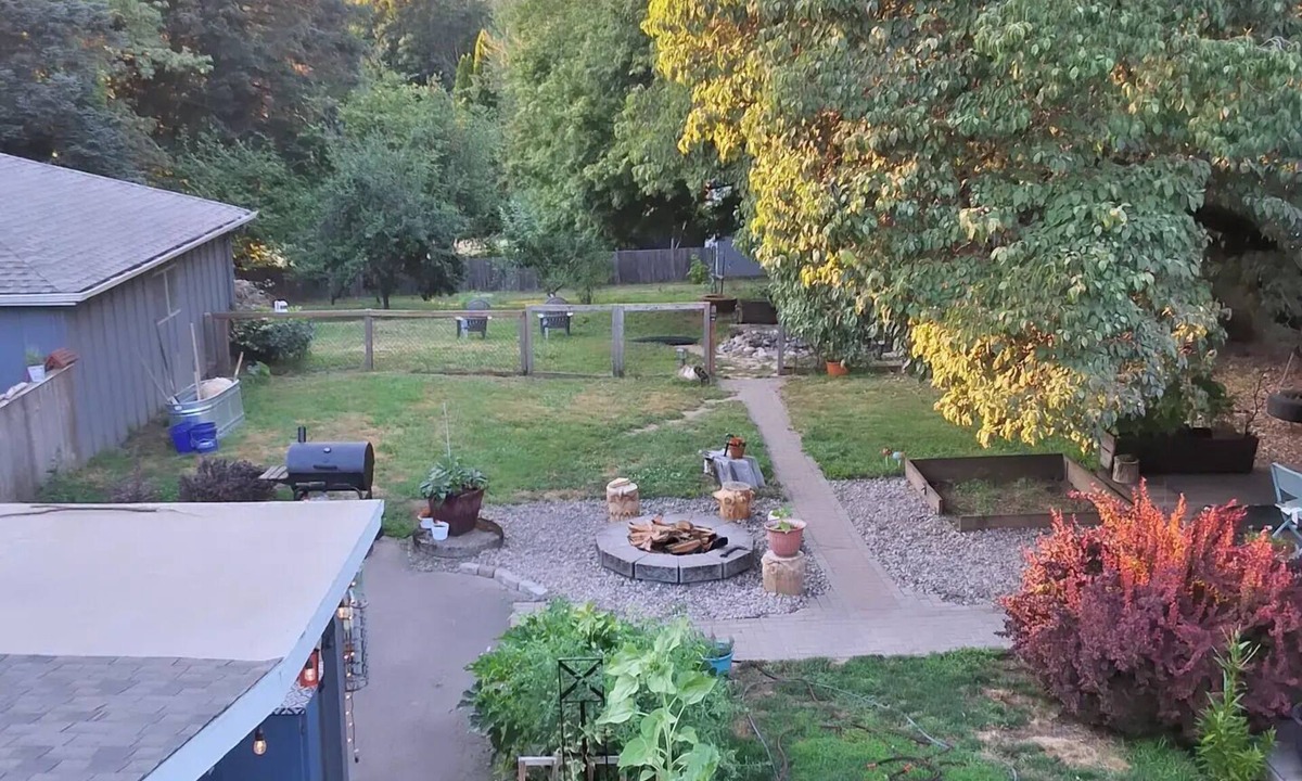 Troutdale House | The Halsey Habitat House — Gateway to the Gorge and across from The Edgefield