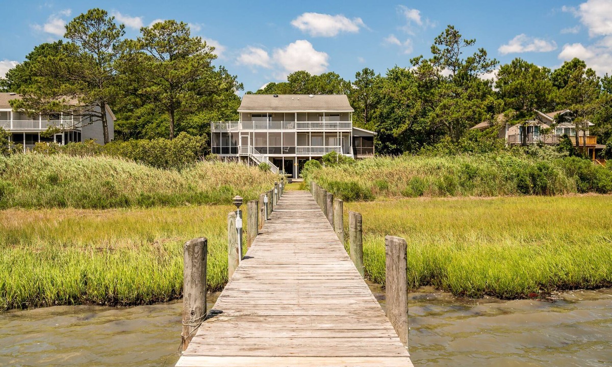 Piney Island House | The Happy Crab by Seaside Vacations & Sales