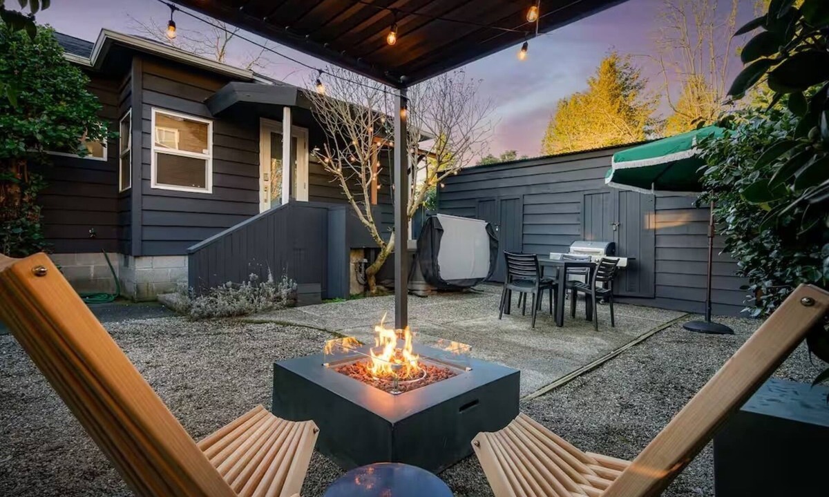 Crown Hill House | The Happy Hideaway