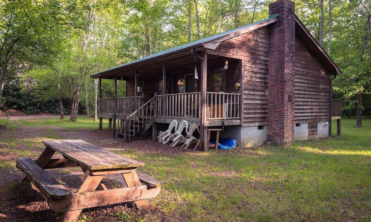 Mountain Rest House | “The Happy Place” River front cabin with dock