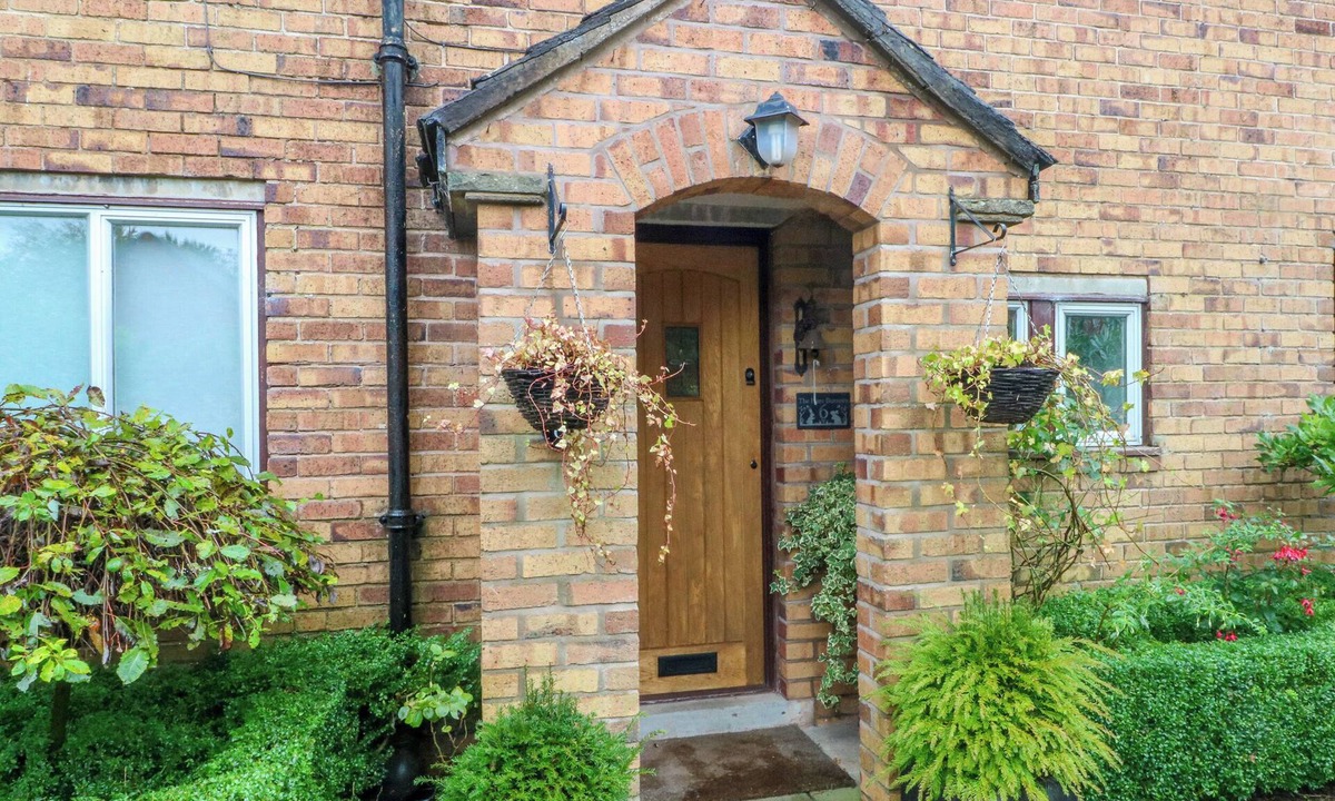 Macclesfield Cottage | THE HARE BURROWS, with open fire in Alderley Edge