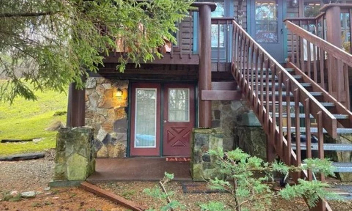 Snowshoe Condo | The Hare's Hideaway at Snowshoe