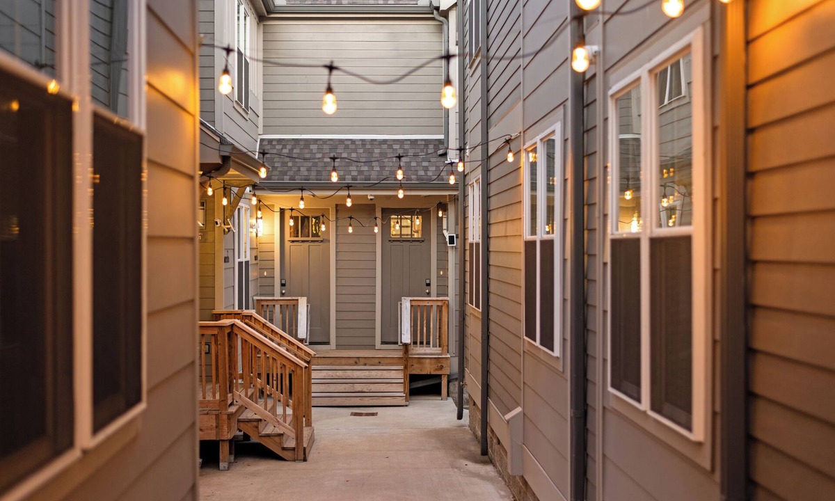 Chestnut Hill Apartment | The Hart Suites by AvantStay