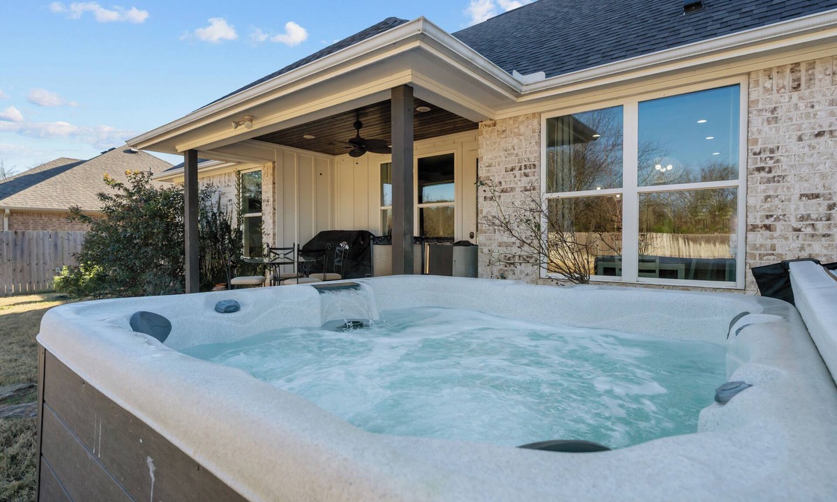 Bullard House | The Haven on Loveless Street w/Full Game Room & Hot Tub