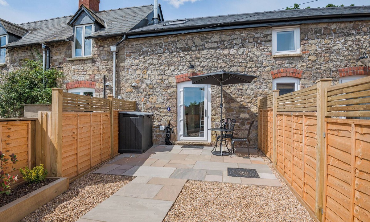 Llanvair Kilgeddin Cottage | The Hayloft - UK40092