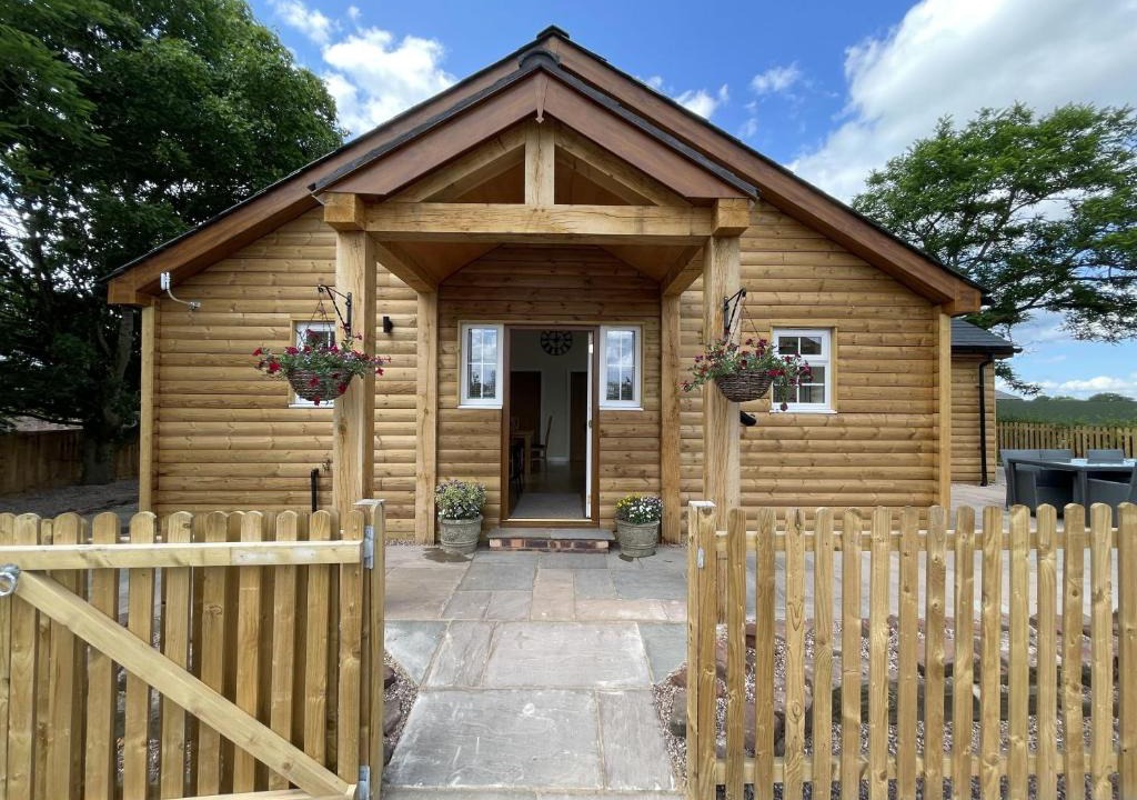 Tarporley House | The Haystack Lodge