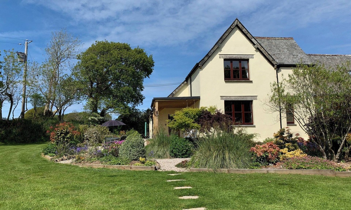 Callington Cottage | The Headmasters Cottage