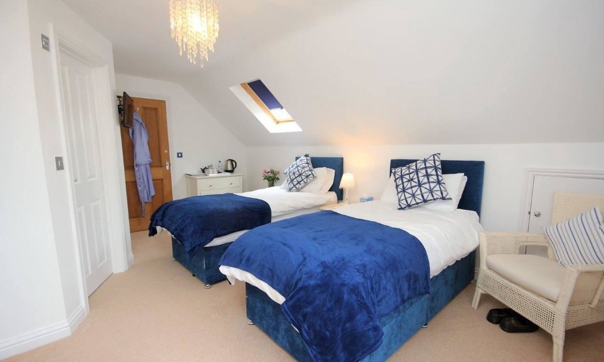 Walkford Bed & Breakfast | The Heather's Bed and Breakfast