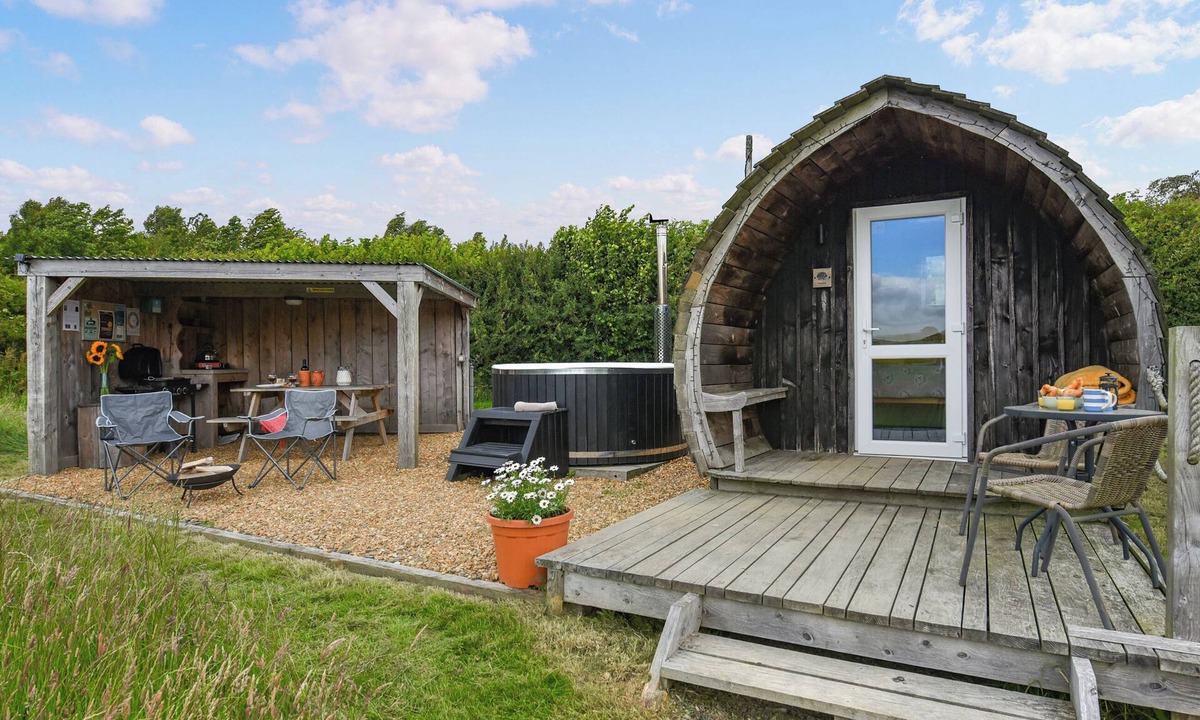 Llanfair Caereinion Cottage | The Hedgehog Pod - UK50067