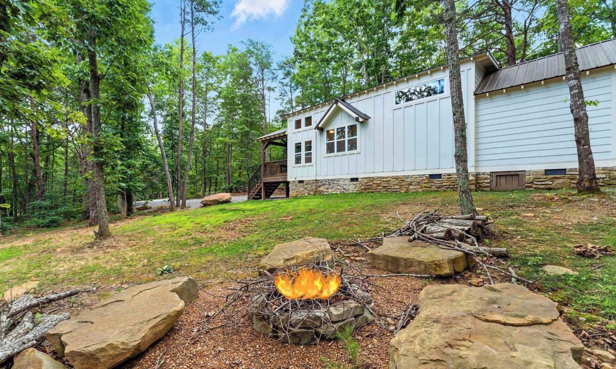 Menlo House | The Hemlock Hideaway tiny home!