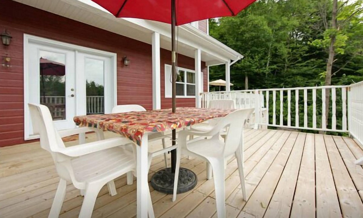Chelsea Bed & Breakfast | The Hidden Treasure - Le Trésor Caché