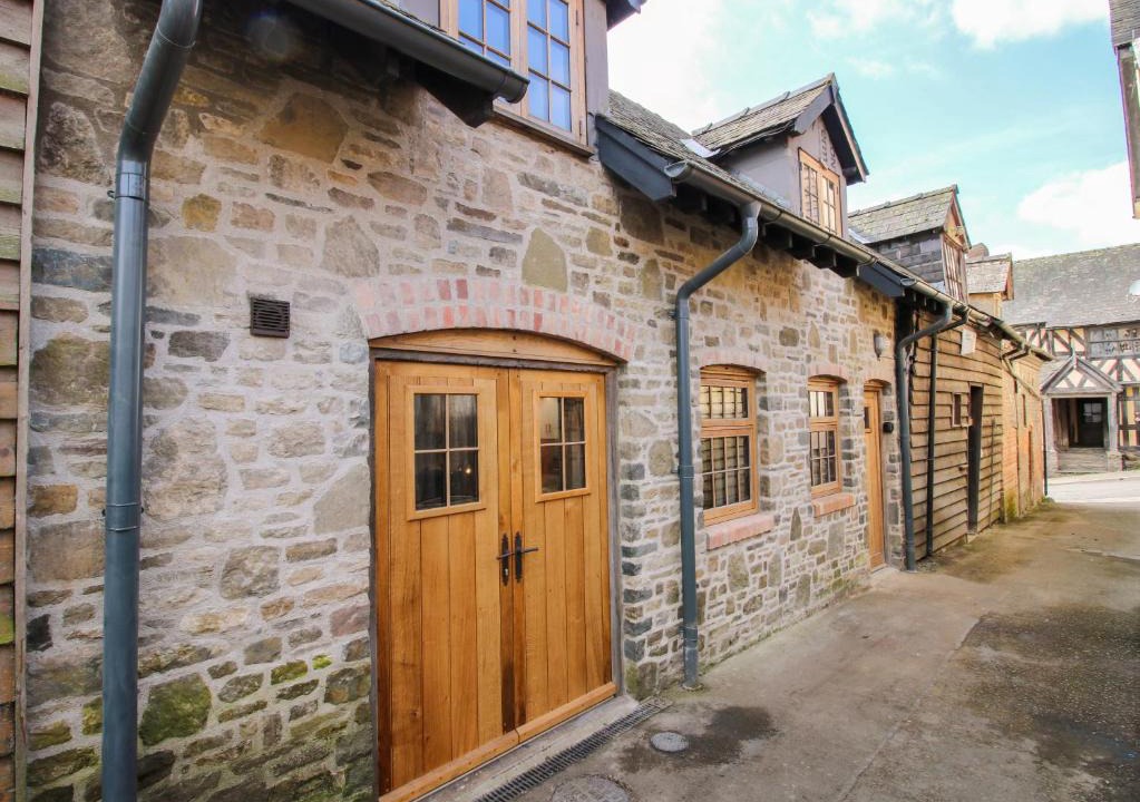 Bishops Castle House | The Hideaway