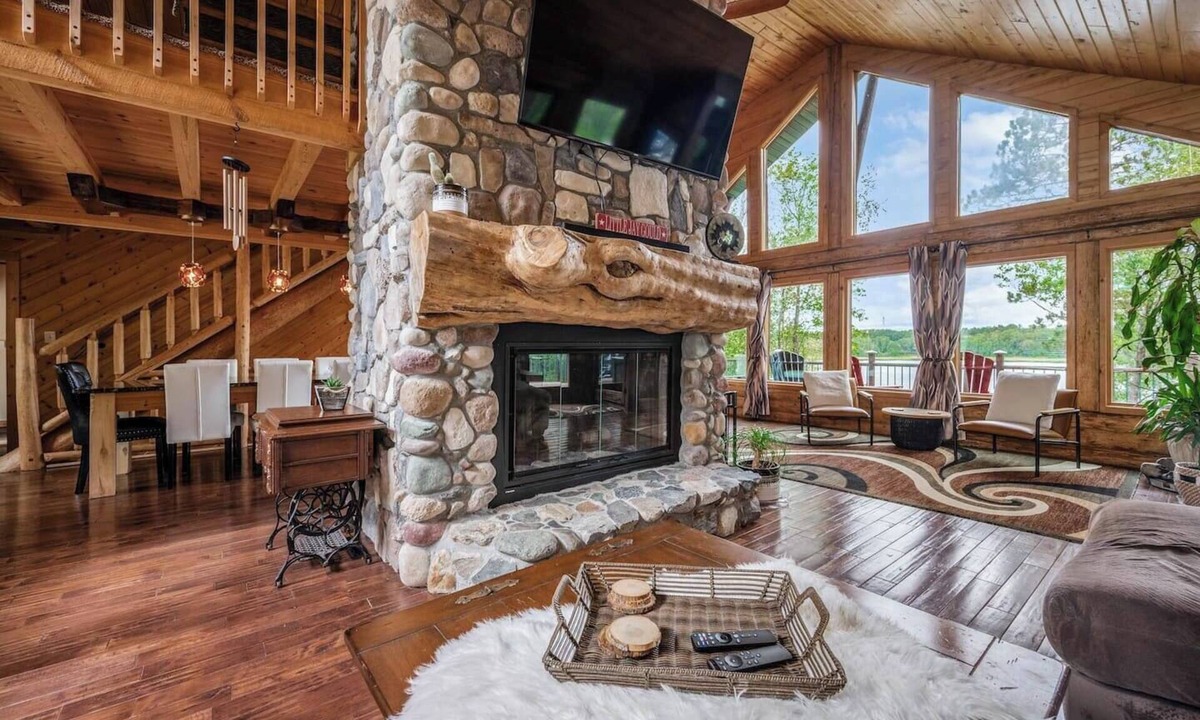 Cohasset Cabin | The Hideaway on Little Jay | Log Home |