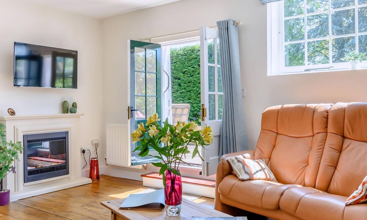 Tunstall Cottage | The Hideaway @ The Den