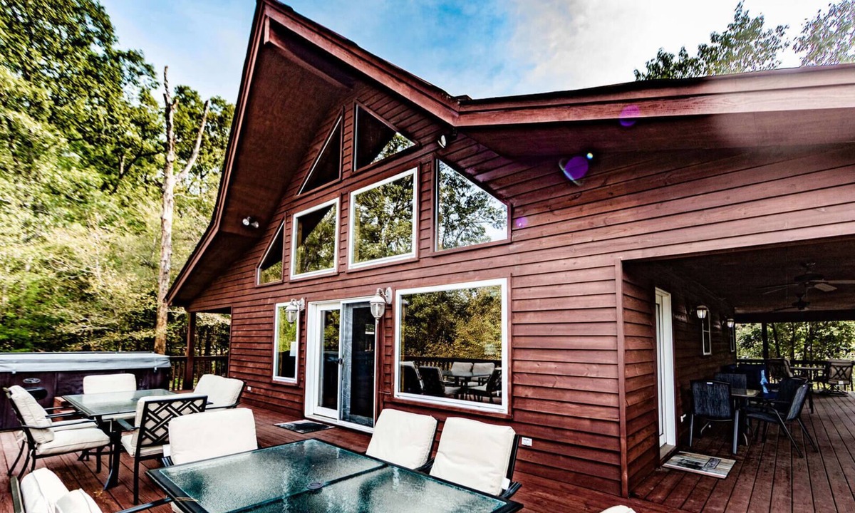 Oden Cabin | "The Hideout" Cabin 14