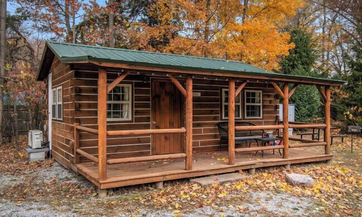 Harbert Cabin | The Hideout Cabin | Firepit | Nature | Pet-Friendly