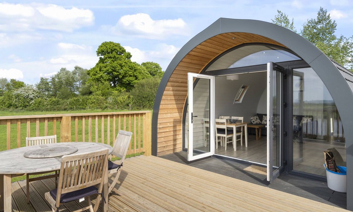 Hertford House | The Highland Camping Pod by Interhome