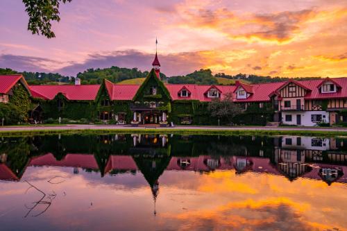 Harbor Springs Resort | The Highlands at Harbor Springs
