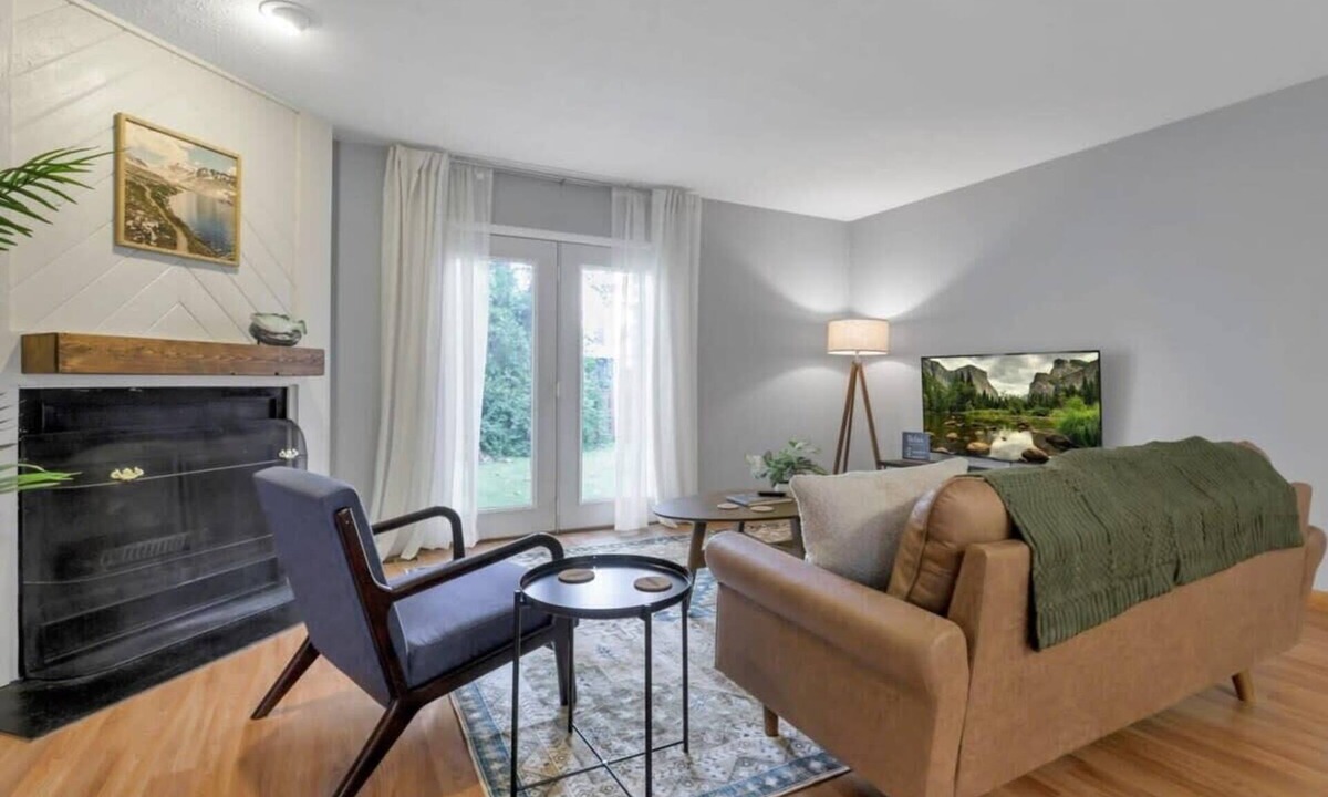 Gahanna Condo | The Highmeadow Retreat